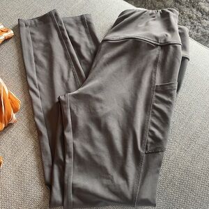 BOGO 🌞 Active wear leggings with pockets eaze wear by antthony